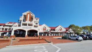 Retail space to let in Walmer Heights