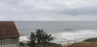 Three bedroom apartment Sea Facing