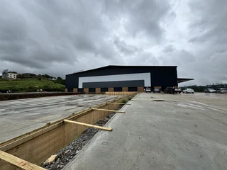 Newly Built Modern  Warehouse To Let Springfield Park