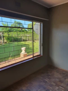 Starter bachelor unit for sale in complex