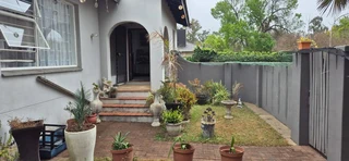 House for sale in Strathmore Park
