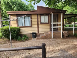 2 Bedroom Chalet House For Sale in Montagu Springs Resort