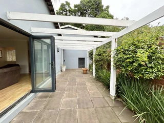 HENDRA - LOVELY SPACIOUS DURBAN NORTH HOME