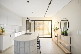 SPACIOUS MODERN APARTMENT IN THE SOUGHT AFTER ZULULAMI ESTATE