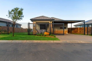 House in Fourways For Sale