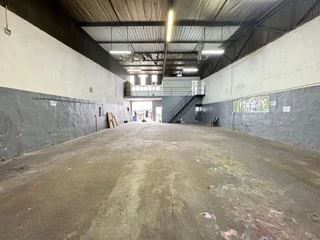 Commercial Unit to Let  in the Heart of Phoenix Industrial