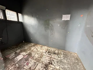 Commercial Unit to Let  in the Heart of Phoenix Industrial