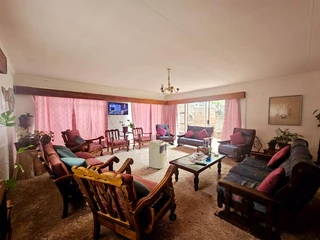 **Charming Facebrick Home with Income-Generating Flatlet**