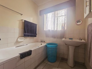 **Charming Facebrick Home with Income-Generating Flatlet**