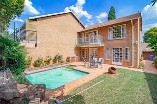SPACIOUS,STYLISH,SECURE DUPLEX
