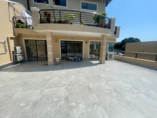 Hendra - Spacious 3-Bedroom Apartment with Sea Views in Umhlanga