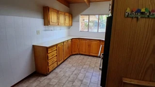 Large 4-bedroom family home in Pellissier