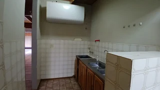 Large 4-bedroom family home in Pellissier