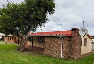 House For Sale in Hartenbos Central, Hartenbos