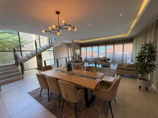 MODERN TOWNHOUSE WITH AMAZING SEA VIEWS