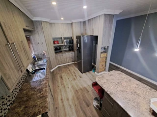 Perfect Family Home with Bonus Flatlet and Income Potential!