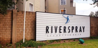 APARTMENT FOR SALE ON VAAL RIVER