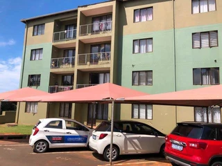 Urban Oasis - 2 Bedroom Apartment in Cosmopolitan Durban