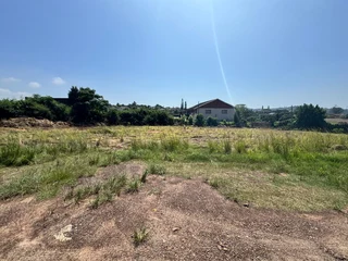 Available Natural Vacant Land  of 5501 m2 for Sale in Ottawa