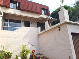 Spacious home available in Sunningdale