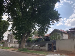 Charming Family Home in the Heart of Bertrams