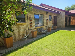 Modern Lock-up and go