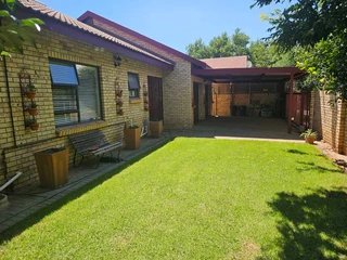 Modern Lock-up and go