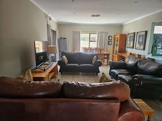 Modern Lock-up and go