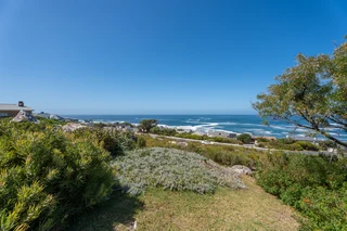 Spectacular unintenupted views from this Jock&#39;s Bay property.
