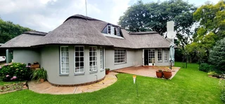 FAMILY HOME FOR SALE IN ROOIHUISKRAAL