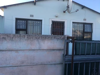 3 Bedroom House for Sale in Khayelitsha R350 000