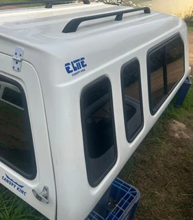 2010 ISUZU LWB CANOPY