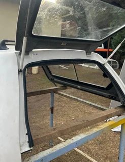 2020 Nissan  NP 200 canopy