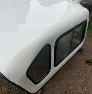 2017 Nissan NP 200  canopy