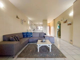 Ground Floor, Beachfront Apartment: Back-Up Water Tanks, Garage, Sea View