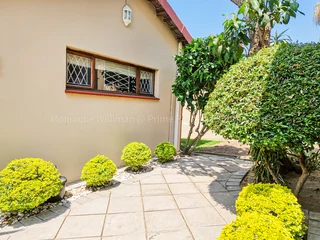 1 232m² Spacious Family Home for Sale in Uvongo – Fully Furnished, Solar-Powered, and Secure!