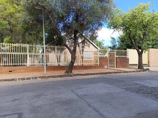 Beautifully renovated double-storey house