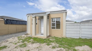 Elegant 2-Bedroom Home in Belladonna Estate