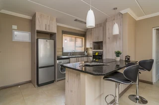 Neat and Modern 2 Bedroom 2 Bathroom For Sale in Centurion