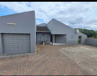 Spacious living 4 bedroom in Avoca hills