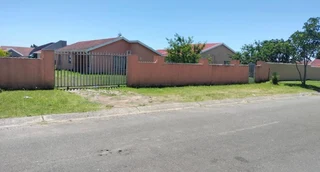 Charming 3-Bedroom in Bisho Central – Your Next Home Awaits!