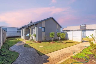 New Development in the South ......Sky City Price only available with FLISP subsidy !!!