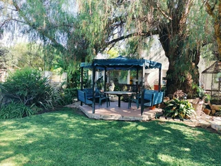 HOUSE IN EXCELLENT CONDITION. BEAUTIFUL GARDEN. BOREHOLE. NO REPAIRS NEEDED.