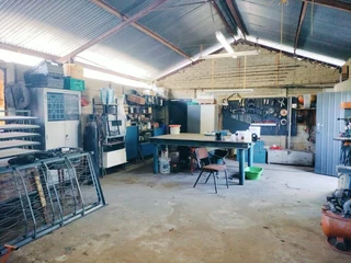 HOUSE IN EXCELLENT CONDITION. BEAUTIFUL GARDEN. BOREHOLE. NO REPAIRS NEEDED.