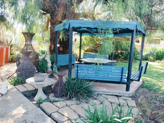 HOUSE IN EXCELLENT CONDITION. BEAUTIFUL GARDEN. BOREHOLE. NO REPAIRS NEEDED.