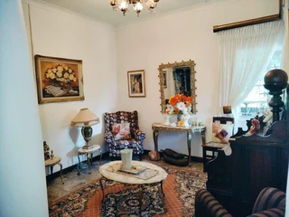 HOUSE IN EXCELLENT CONDITION. BEAUTIFUL GARDEN. BOREHOLE. NO REPAIRS NEEDED.