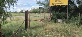 DESIGN YOUR OWN MILTIFARIOUS DUBBELSTORY HOUSE. STRONG WATER. LARGE WOKSHOP. VIEW  TO PLAN.