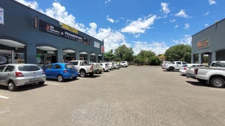 OWN YOUR OWN PUB AND GRILL WITH GREAT POTENSIAL.  LARGE FLOOR SPACE.