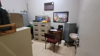 OWN YOUR OWN PUB AND GRILL WITH GREAT POTENSIAL.  LARGE FLOOR SPACE.