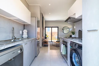 3 Bedroom single storey in North Riding {Existing House - No transfer Fees}